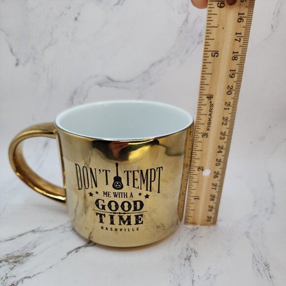 VTG Nashville Country 'Don't Temp Me With Good Time' Guitar' Golden Coffee Mug - Picture 6 of 6